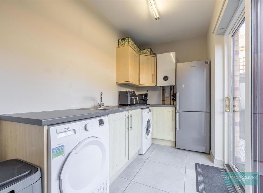 113 Laurelgrove Dale, Belfast, BT8 6ZE