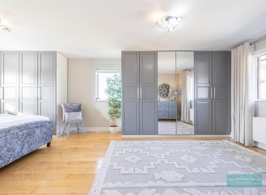 113 Laurelgrove Dale, Belfast, BT8 6ZE