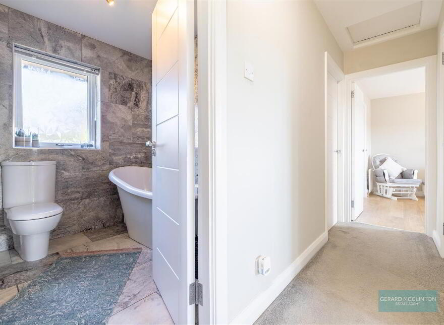 113 Laurelgrove Dale, Belfast, BT8 6ZE