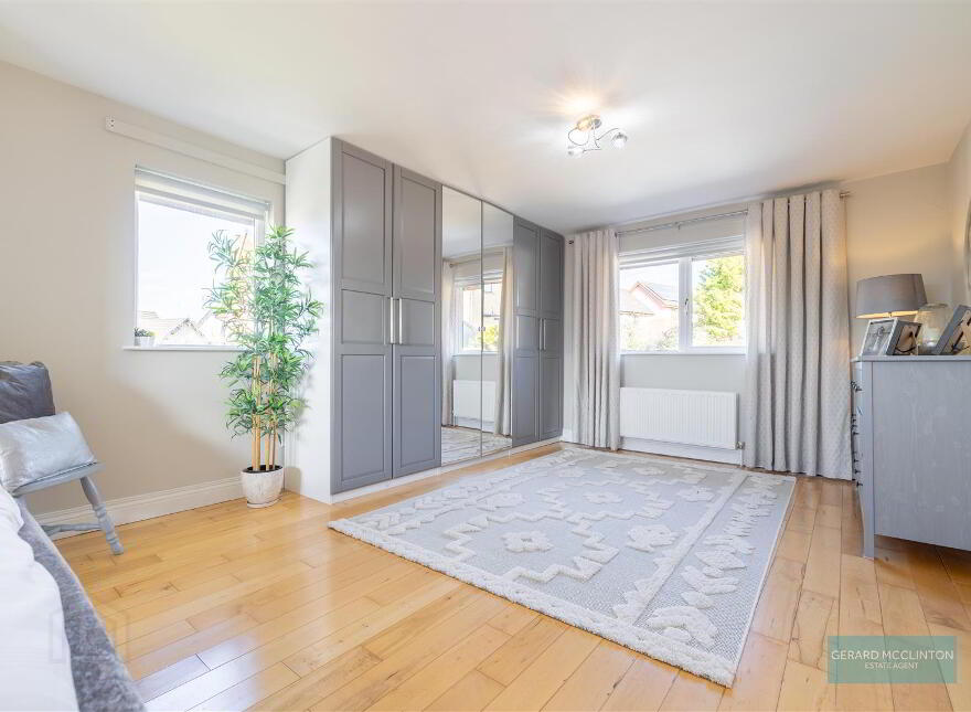113 Laurelgrove Dale, Belfast, BT8 6ZE