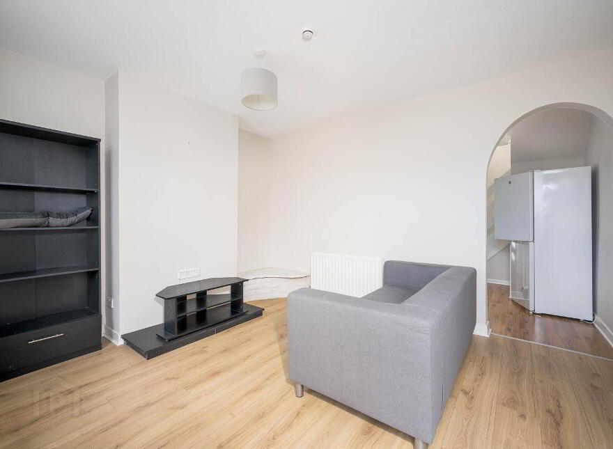 25 Downshire Road, Belfast, Holywood, BT18 9LX