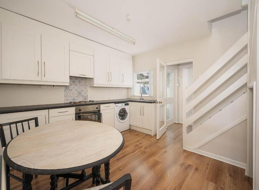 25 Downshire Road, Belfast, Holywood, BT18 9LX