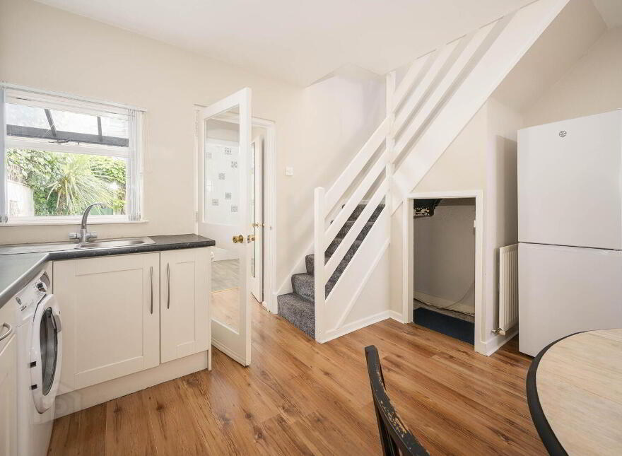 25 Downshire Road, Belfast, Holywood, BT18 9LX