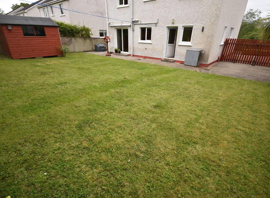 75 Glenoughty Close, Letterkenny, F92V4K2