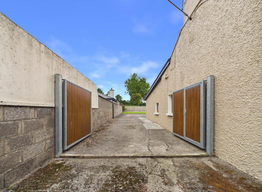 Bedford, Mainstreet, Piltown, E32TW28