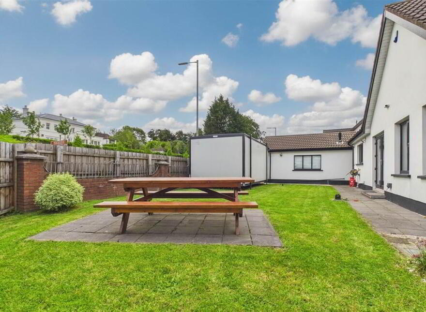2 Laurel Grove, Newry, BT34 1TP