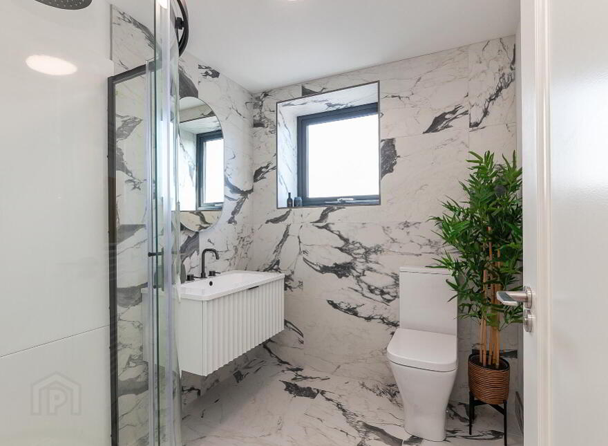 Apt 3, 537a Lisburn Road, Belfast, BT9 7GQ