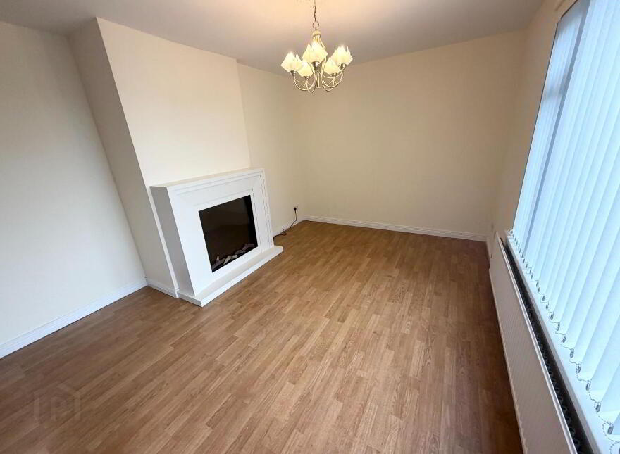 10 Circular Road, Creggan, Derry, BT48 9QZ