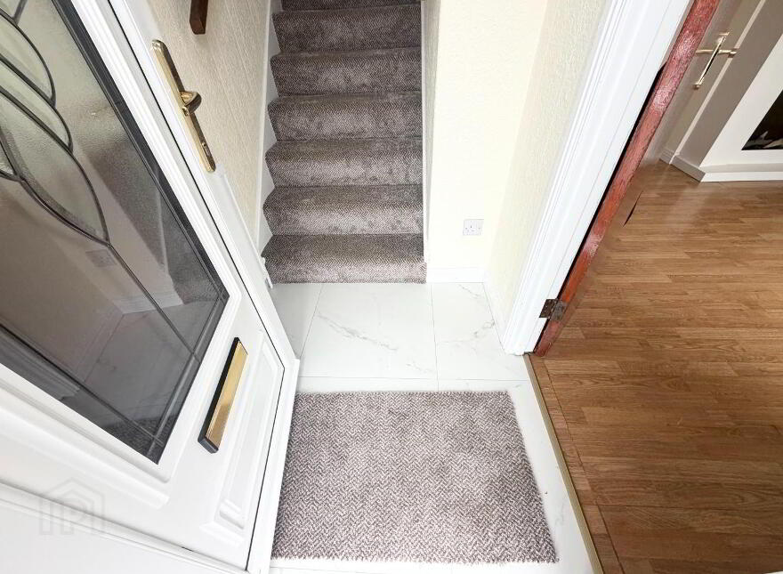 10 Circular Road, Creggan, Derry, BT48 9QZ
