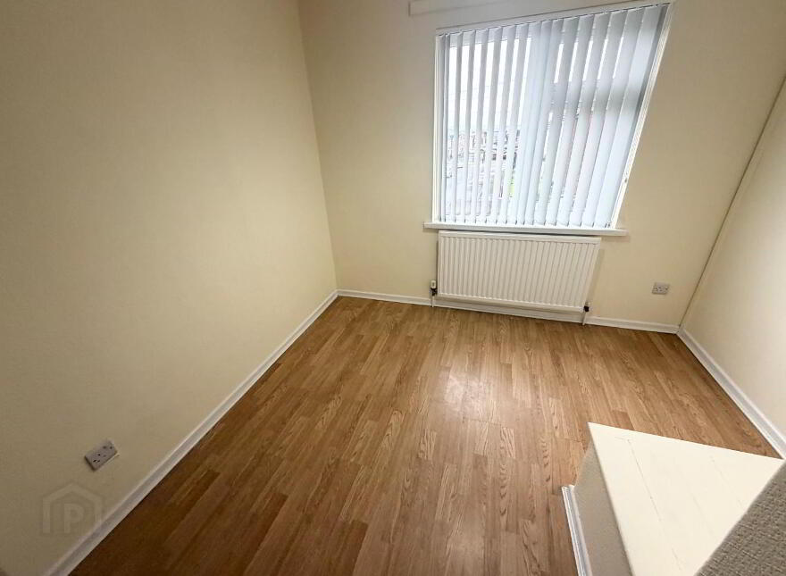 10 Circular Road, Creggan, Derry, BT48 9QZ