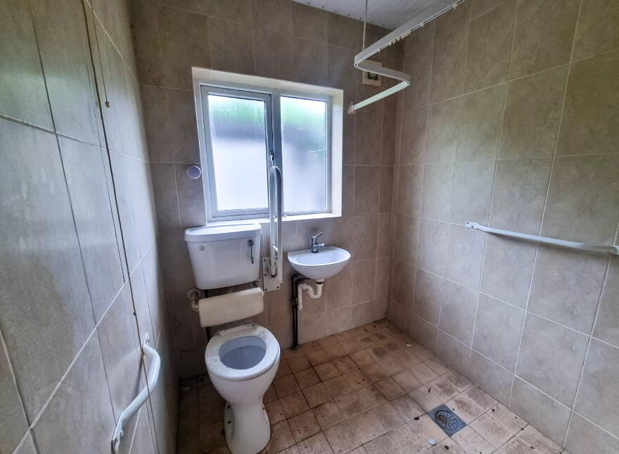 8 Oriel Park, Emyvale, H18DK10