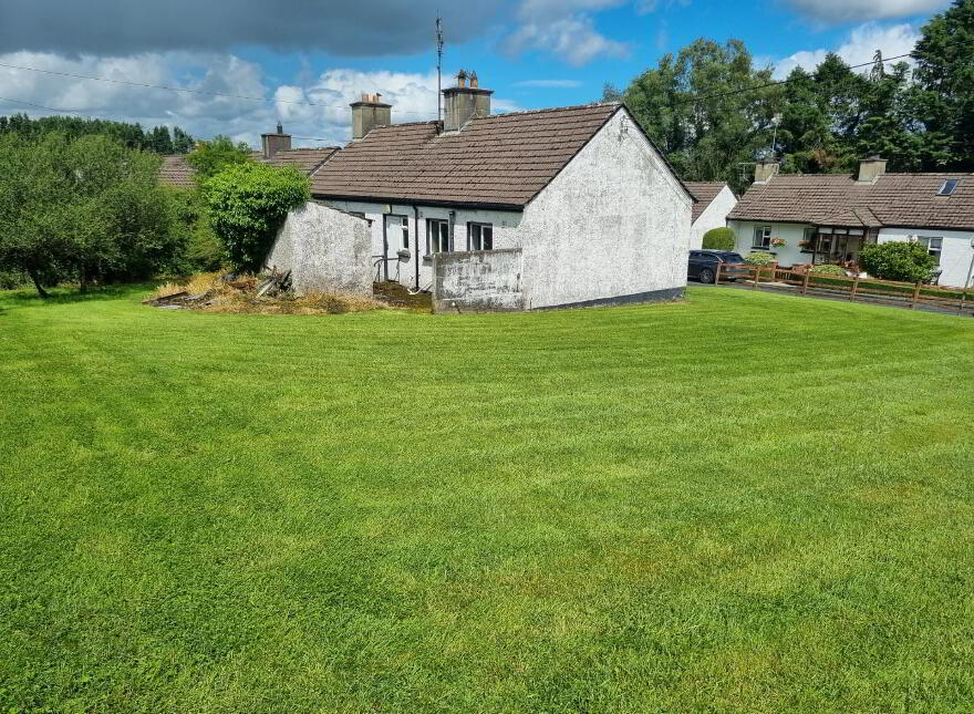 8 Oriel Park, Emyvale, H18DK10