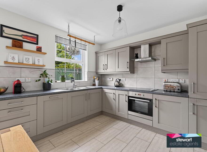 10 Glebe Crescent, Moira, BT67 0TR