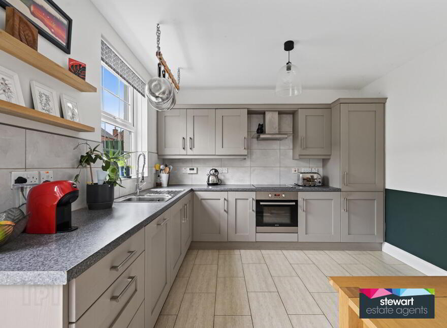 10 Glebe Crescent, Moira, BT67 0TR
