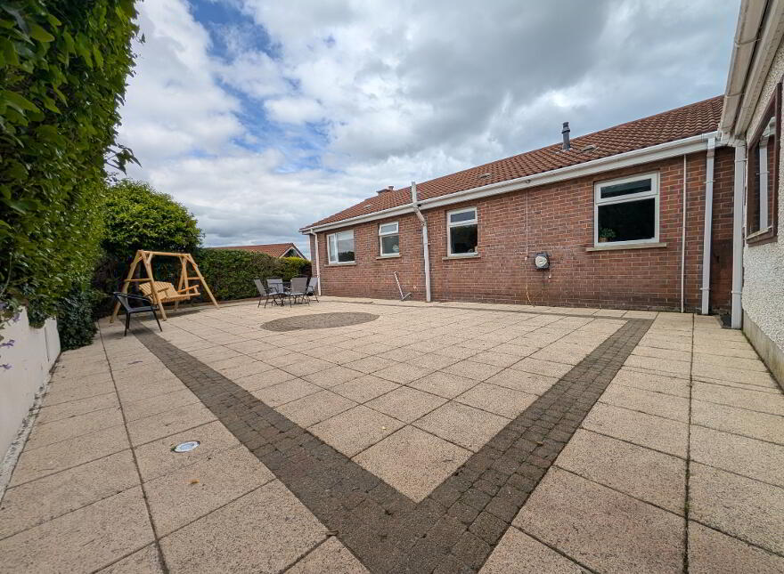 18 Kinghill Avenue, Newcastle, BT33 0RU