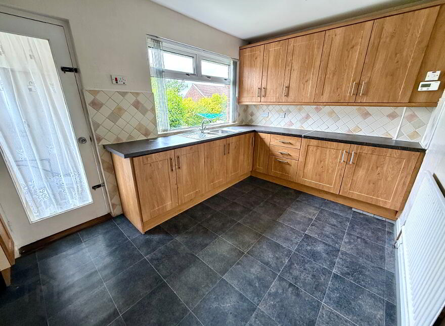 52 Blackburn Crescent, Londonderry, BT47 5QG