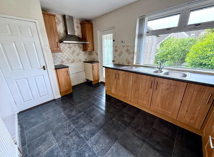 52 Blackburn Crescent, Londonderry, BT47 5QG