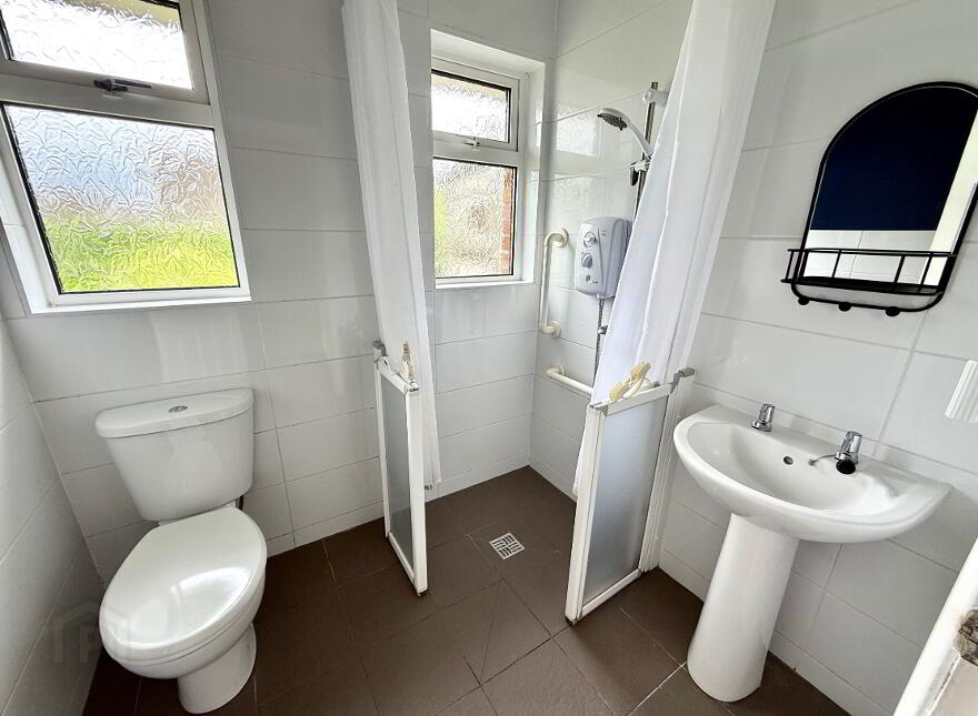 52 Blackburn Crescent, Londonderry, BT47 5QG