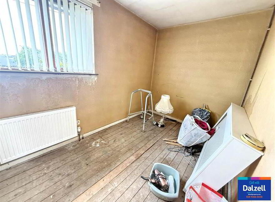 12 Nicholson Gardens, Lisburn, BT28 1YW