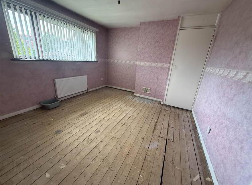 12 Nicholson Gardens, Lisburn, BT28 1YW
