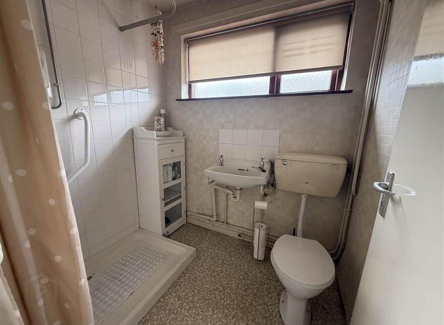 12 Nicholson Gardens, Lisburn, BT28 1YW