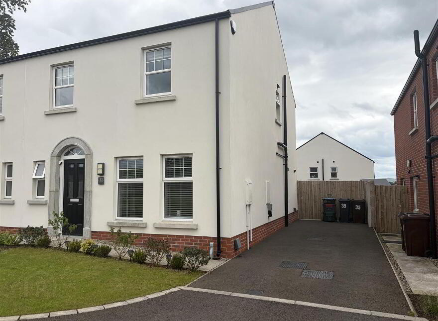 35 Rushfield Place, Ballyclare, BT39 0FR