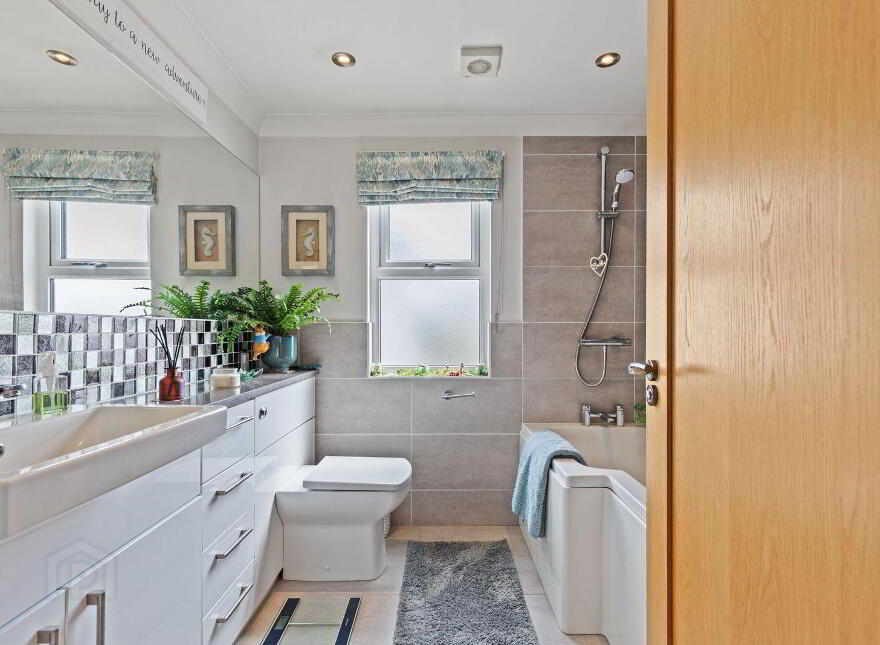39 Seahaven Crescent, Groomsport, Bangor, BT19 6PR