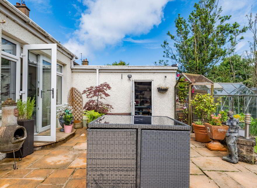 69 Hopefield Avenue, Portrush, BT56 8HE