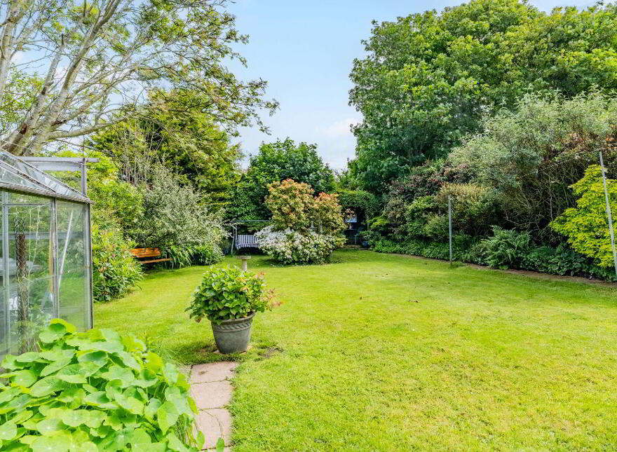 69 Hopefield Avenue, Portrush, BT56 8HE