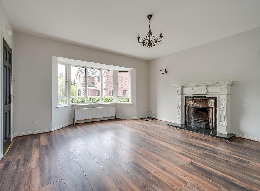 53 Hillsborough Road, Dromore, BT25 1QN