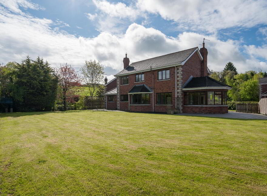 53 Hillsborough Road, Dromore, BT25 1QN
