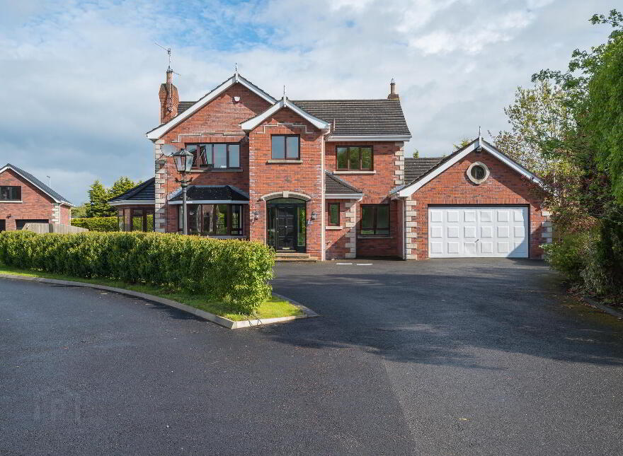 53 Hillsborough Road, Dromore, BT25 1QN