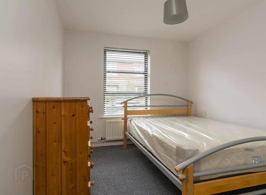 Apt 1, 43 Sandhurst Drive, Belfast, BT9 5AY