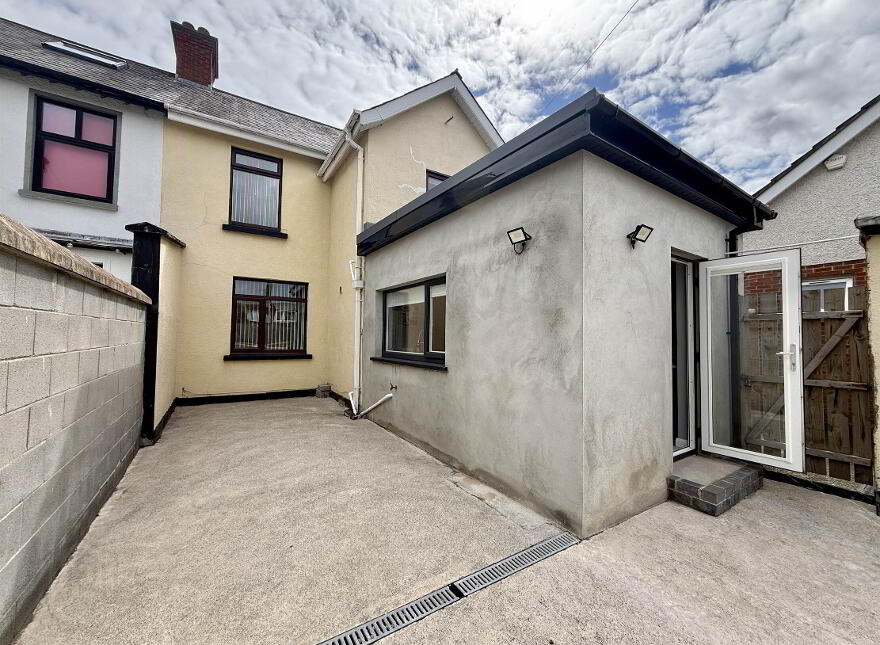 337 Cregagh Road, Belfast, BT6 0LE