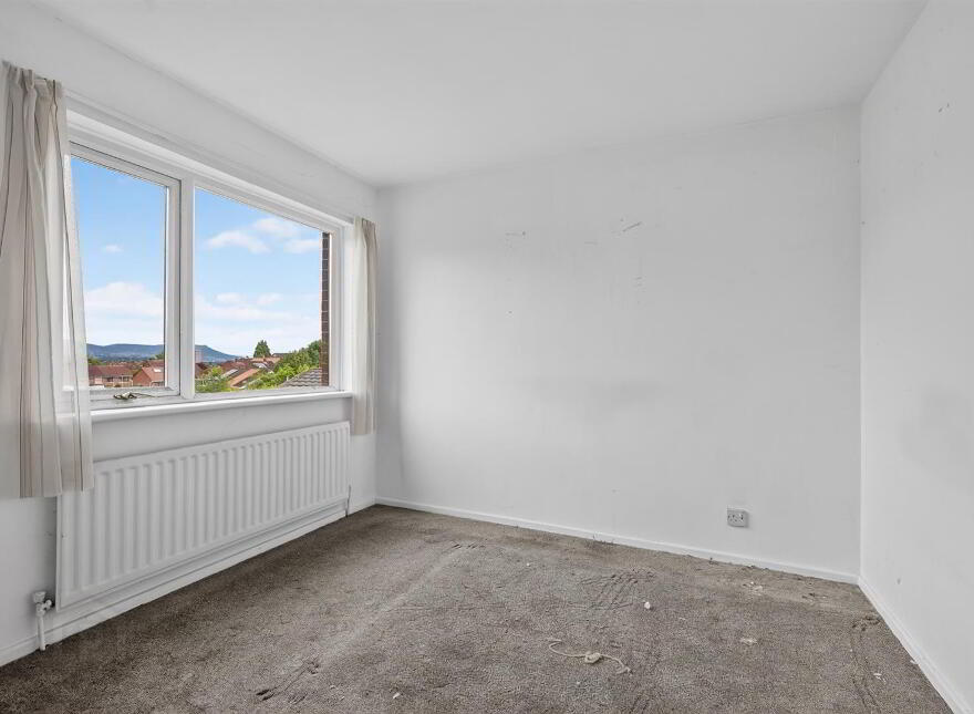 75 Trossachs Drive, Belfast, BT10 0HU