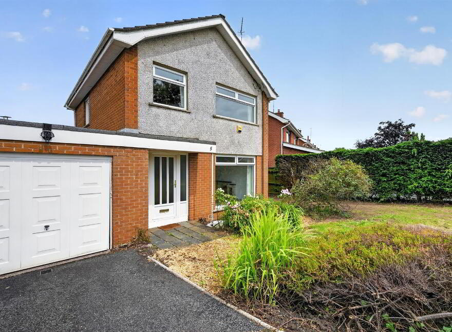 75 Trossachs Drive, Belfast, BT10 0HU