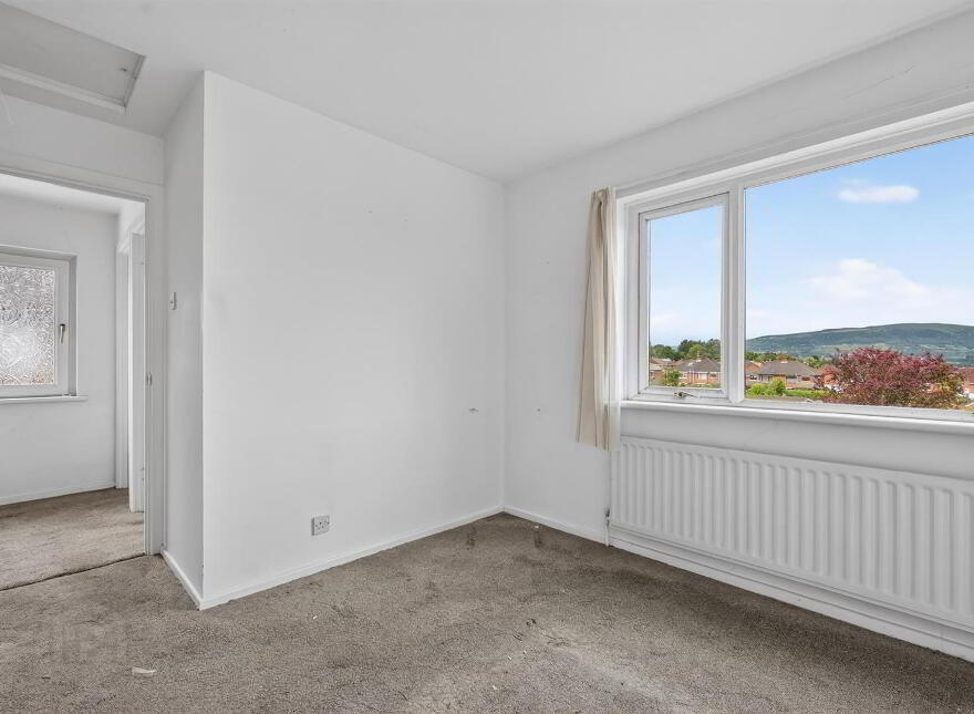75 Trossachs Drive, Belfast, BT10 0HU