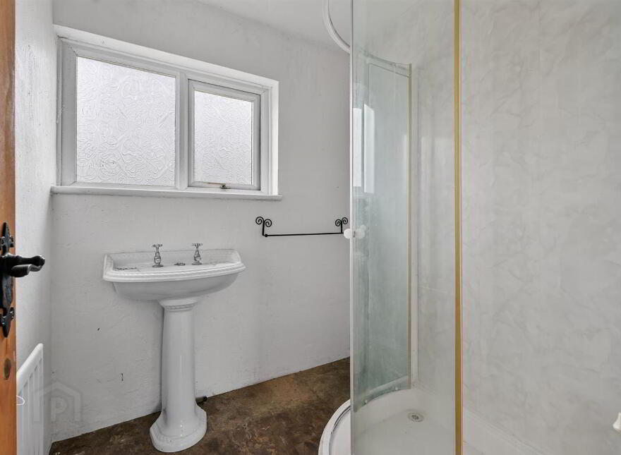 75 Trossachs Drive, Belfast, BT10 0HU