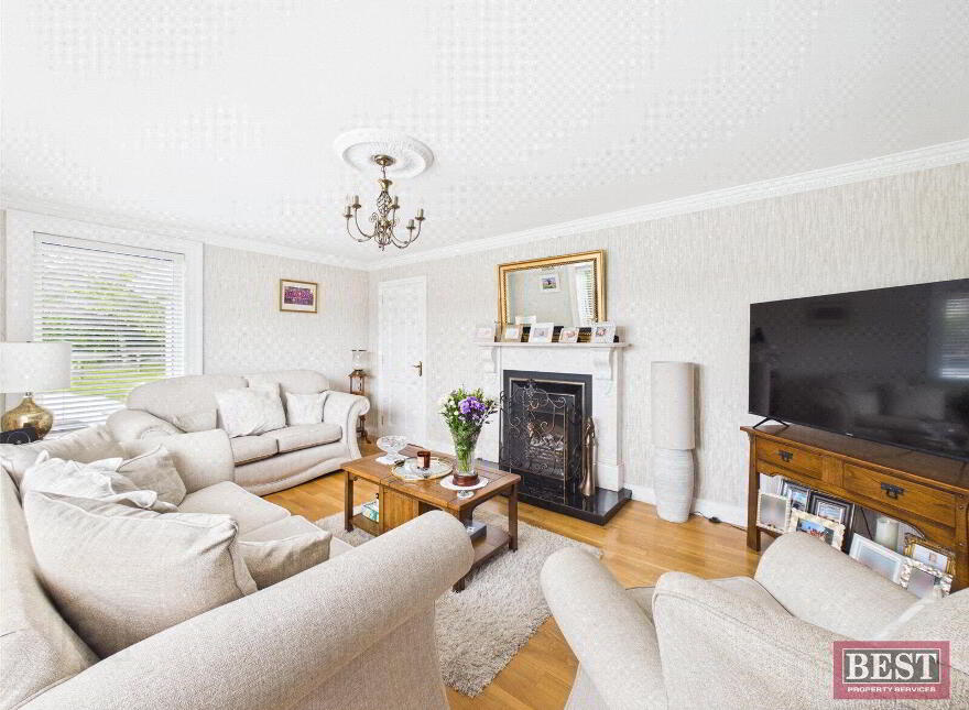10 Oak Vale Avenue, Newry, BT34 2BQ