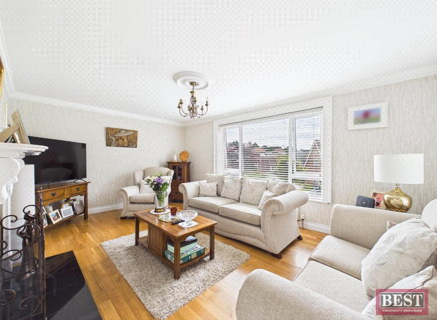 10 Oak Vale Avenue, Newry, BT34 2BQ