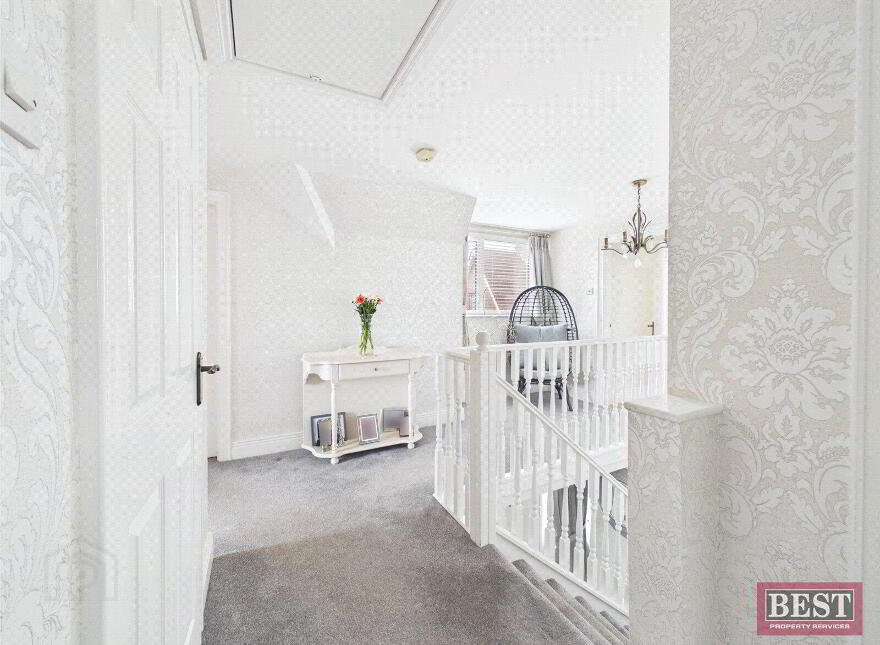 10 Oak Vale Avenue, Newry, BT34 2BQ