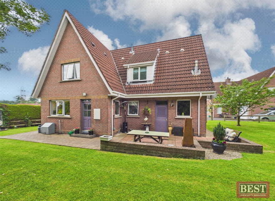10 Oak Vale Avenue, Newry, BT34 2BQ