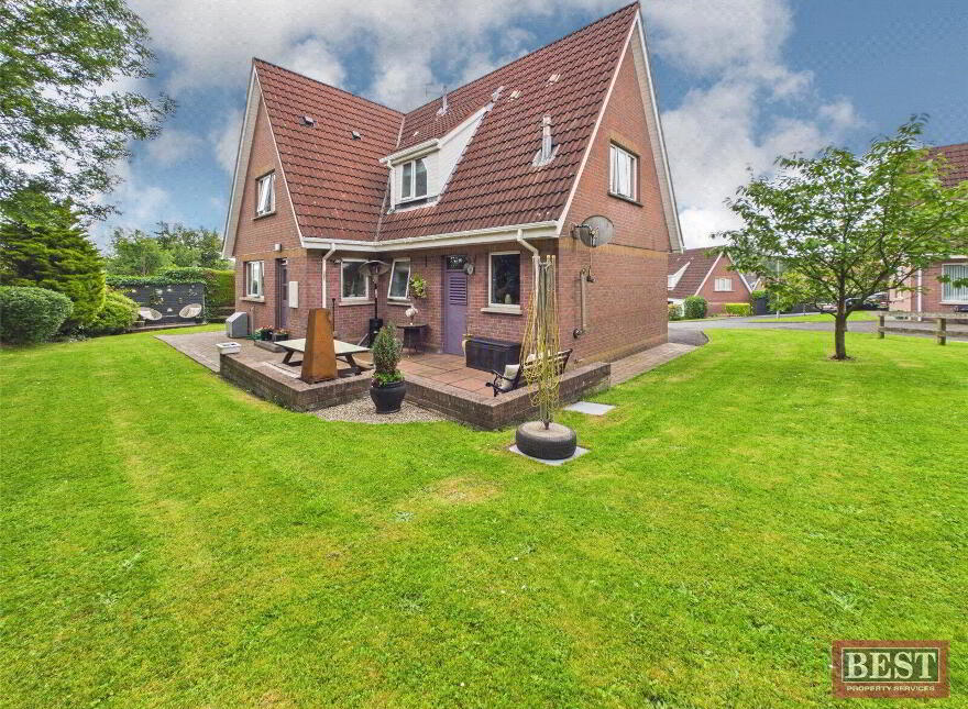 10 Oak Vale Avenue, Newry, BT34 2BQ