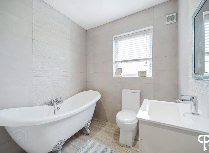 112 St Eithne's Park, Derry, BT48 0LE