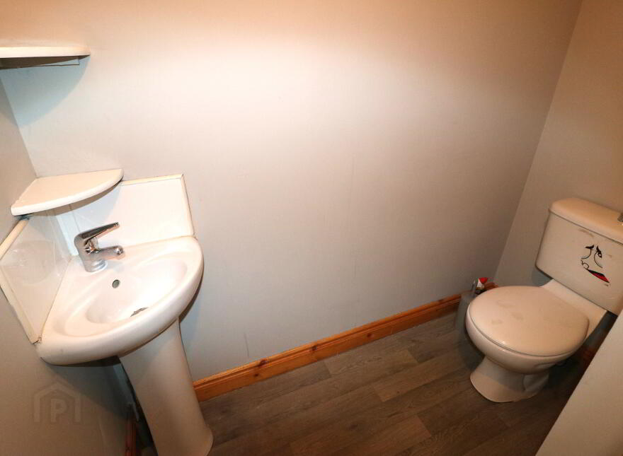 103 Rossdale, Ballymena, BT42 2SJ