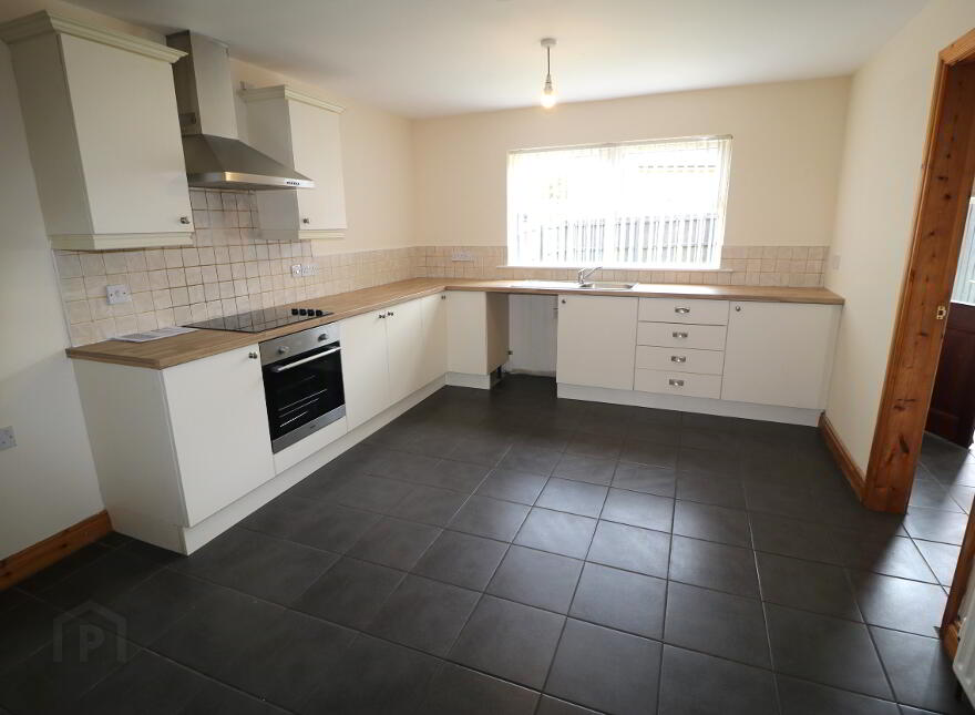 103 Rossdale, Ballymena, BT42 2SJ