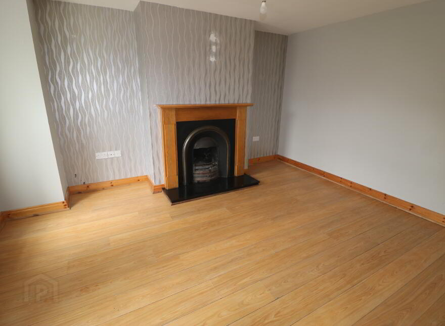 103 Rossdale, Ballymena, BT42 2SJ