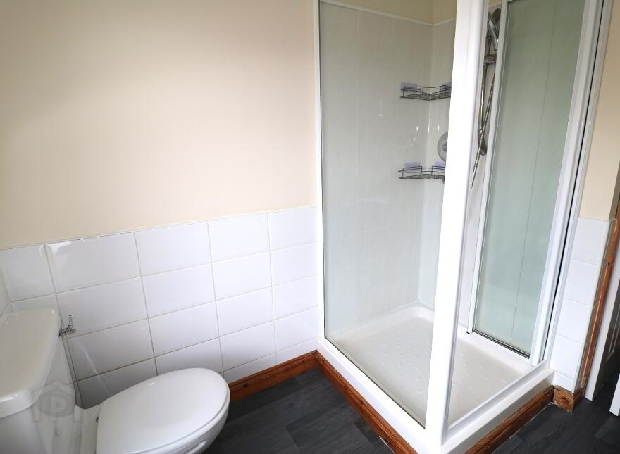 103 Rossdale, Ballymena, BT42 2SJ
