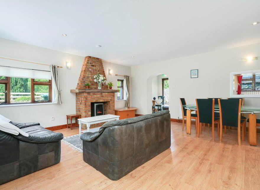 Kiltennel House, With Lodge And Stables, Kiltennel, Ballymoney, Y25YR61