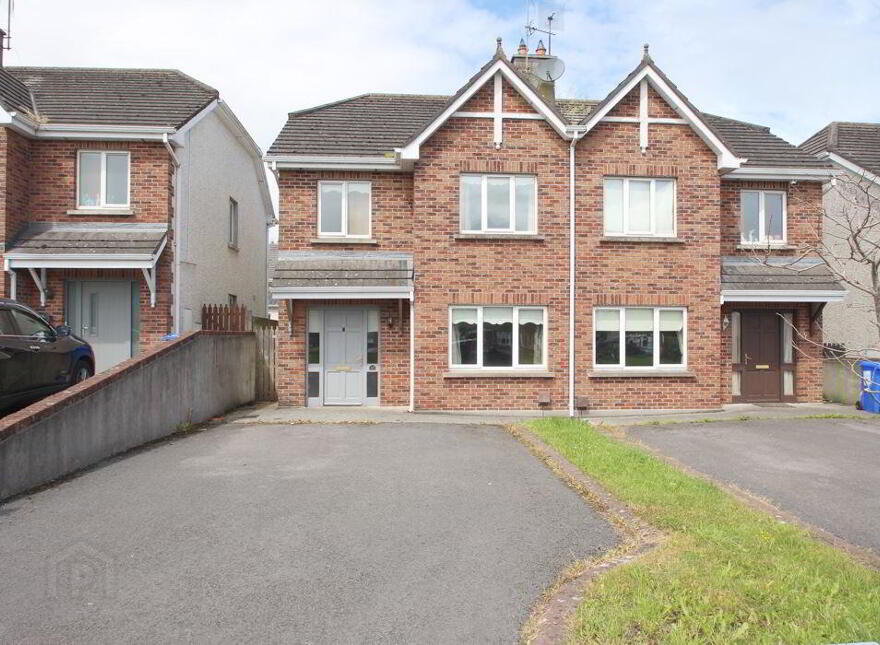 13 Chancery Park Way, Tullamore, R35P8N0